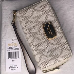 Michael Kors wallet